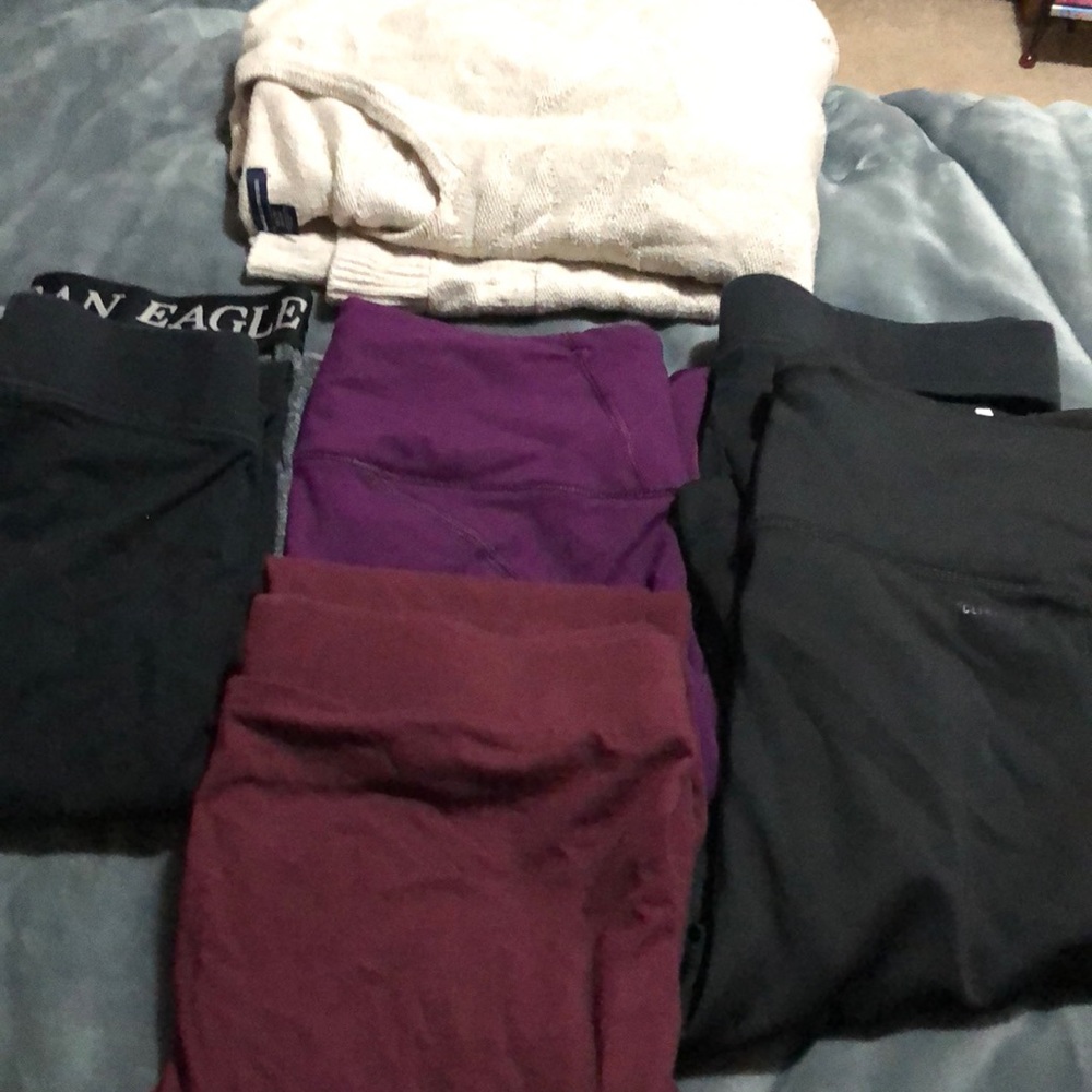 Fantastic Bundle Of Leggings - image 1